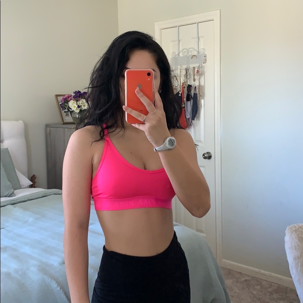 PINK Light Support Sport Bra